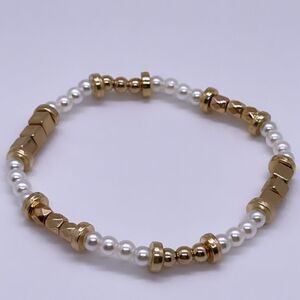 NWT Wool + Pepper Co. Gold & Pearl Bracelet